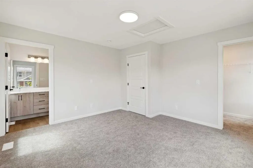 350 Mahogany Parade SE #1201