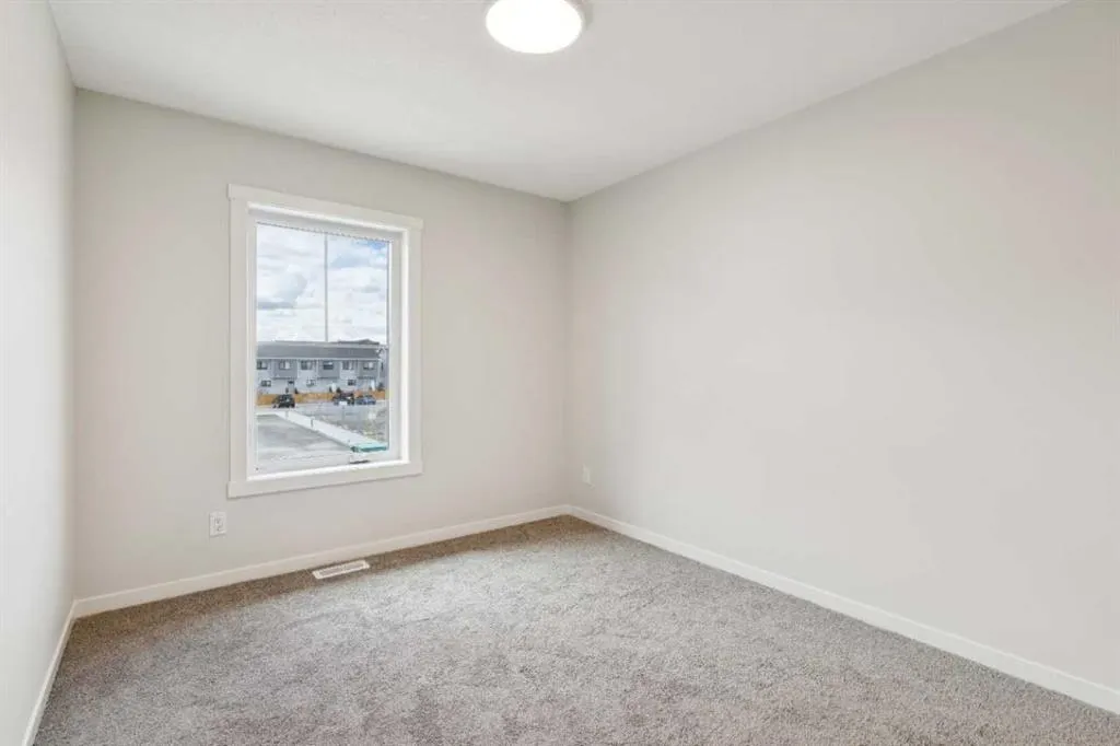 350 Mahogany Parade SE #1201