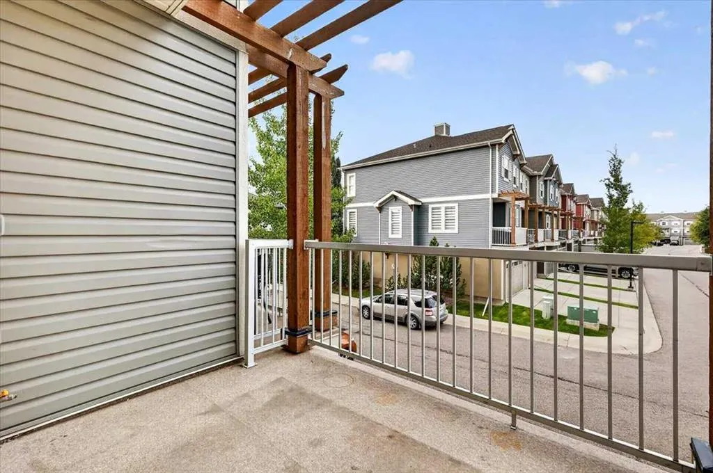 10 Auburn Bay Avenue SE #707