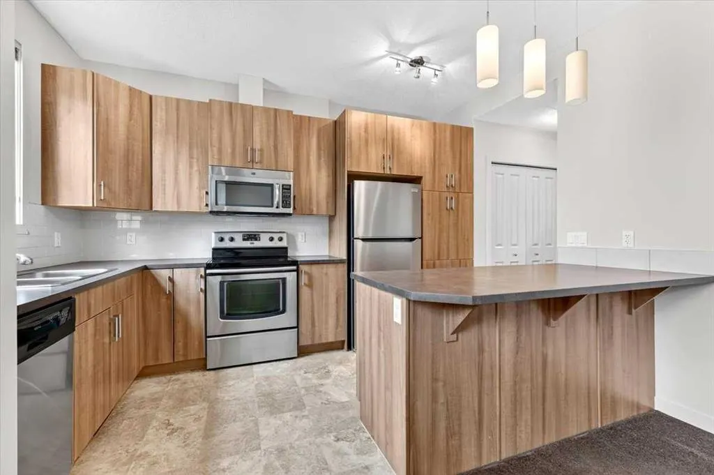 10 Auburn Bay Avenue SE #707