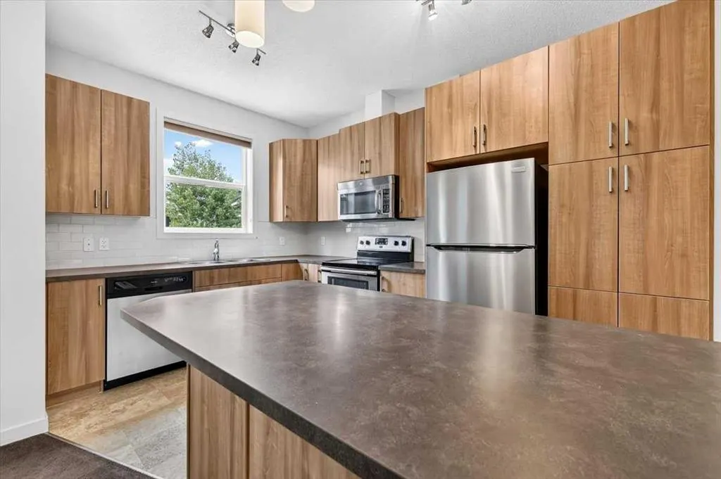 10 Auburn Bay Avenue SE #707