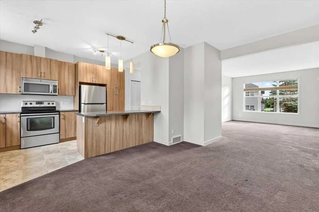 10 Auburn Bay Avenue SE #707