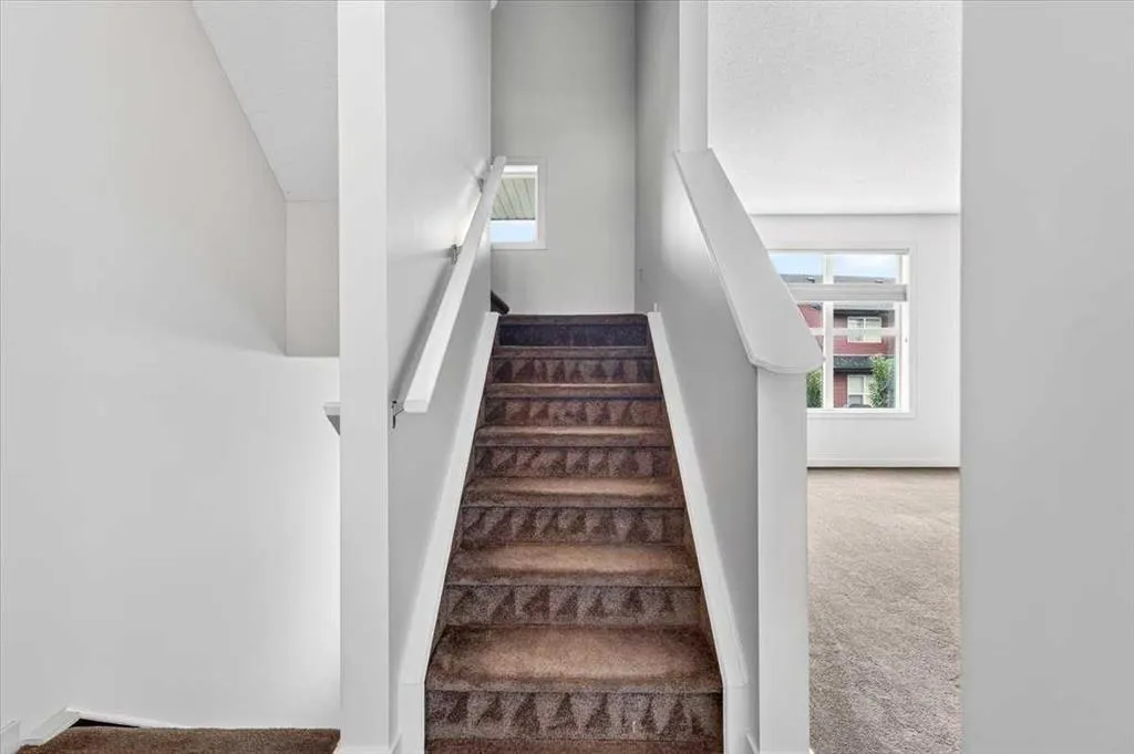 10 Auburn Bay Avenue SE #707