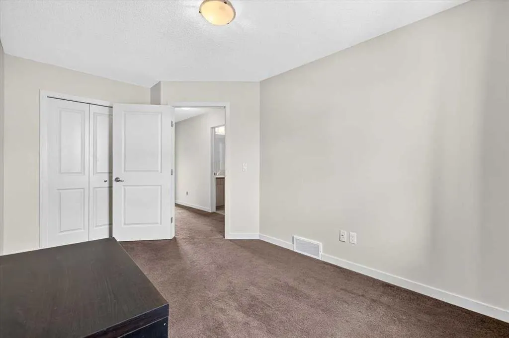 10 Auburn Bay Avenue SE #707