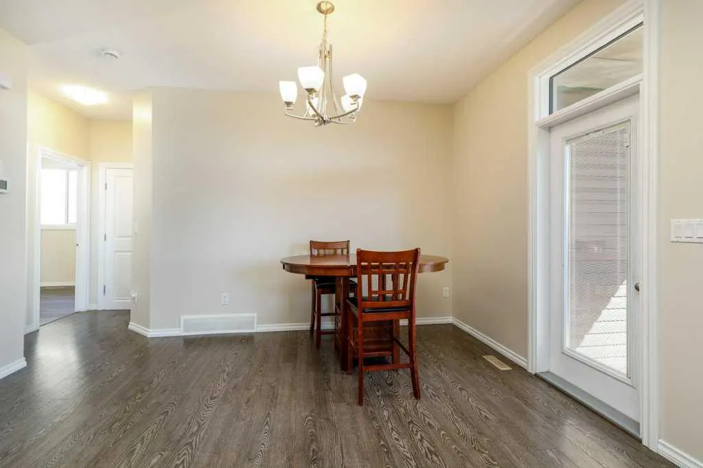 77 Alderwood Close