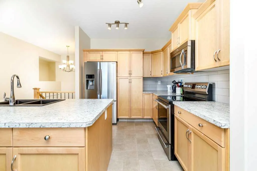 77 Alderwood Close