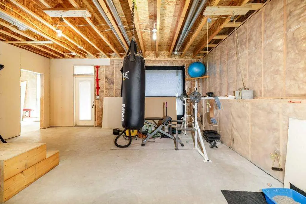 77 Alderwood Close
