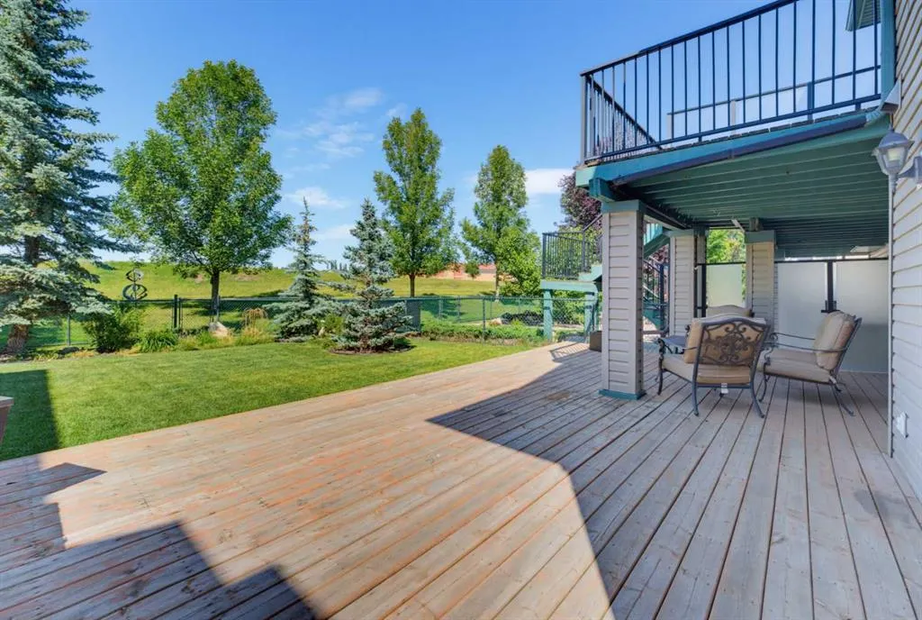 111 Invermere Close