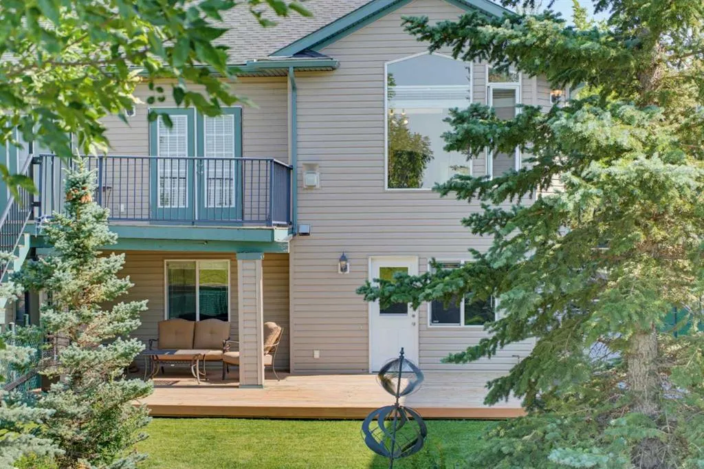111 Invermere Close