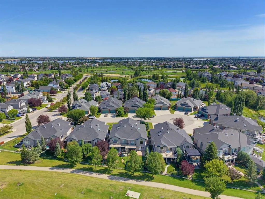 111 Invermere Close
