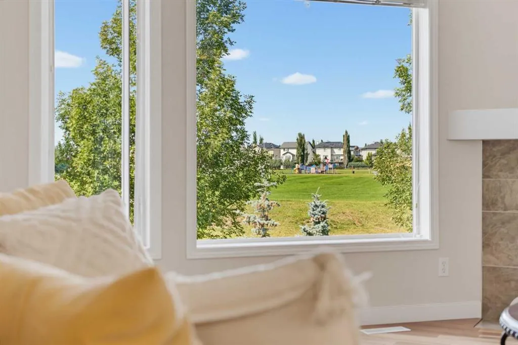 111 Invermere Close