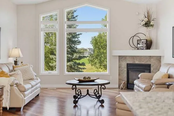 111 Invermere Close