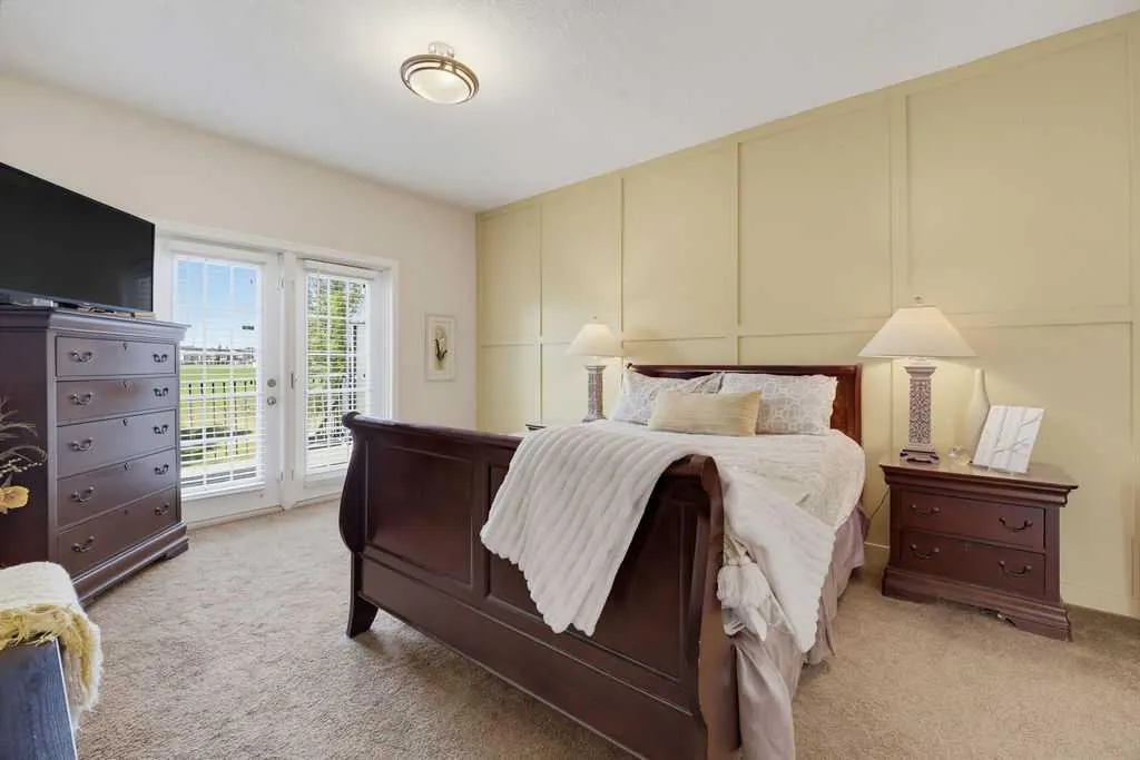 111 Invermere Close