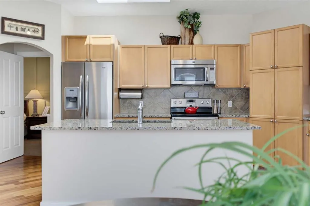 111 Invermere Close