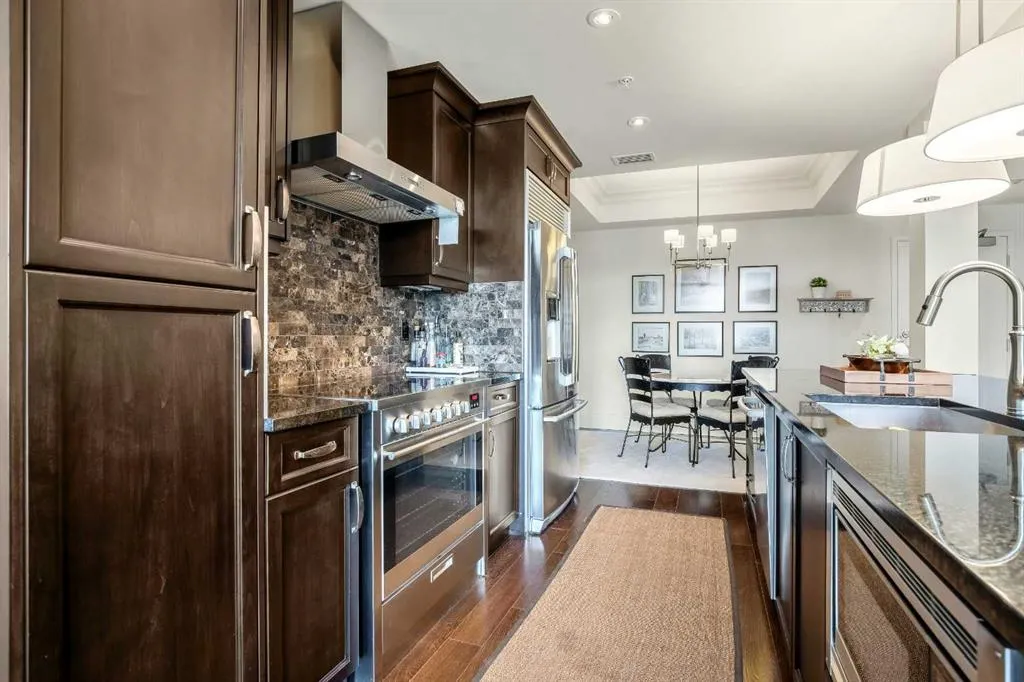 131 Quarry Way SE #401