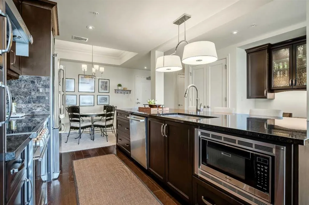 131 Quarry Way SE #401