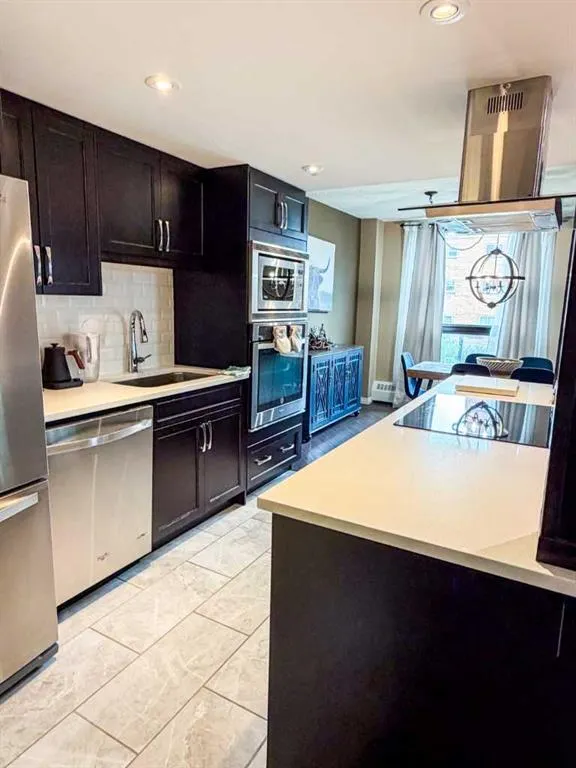1304 15 Avenue SW #220