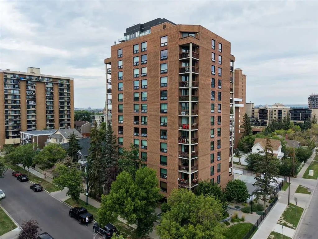 1304 15 Avenue SW #220