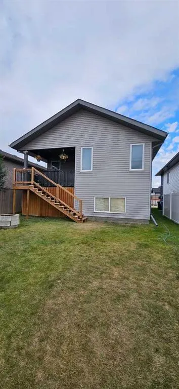 89 Aztec Crescent