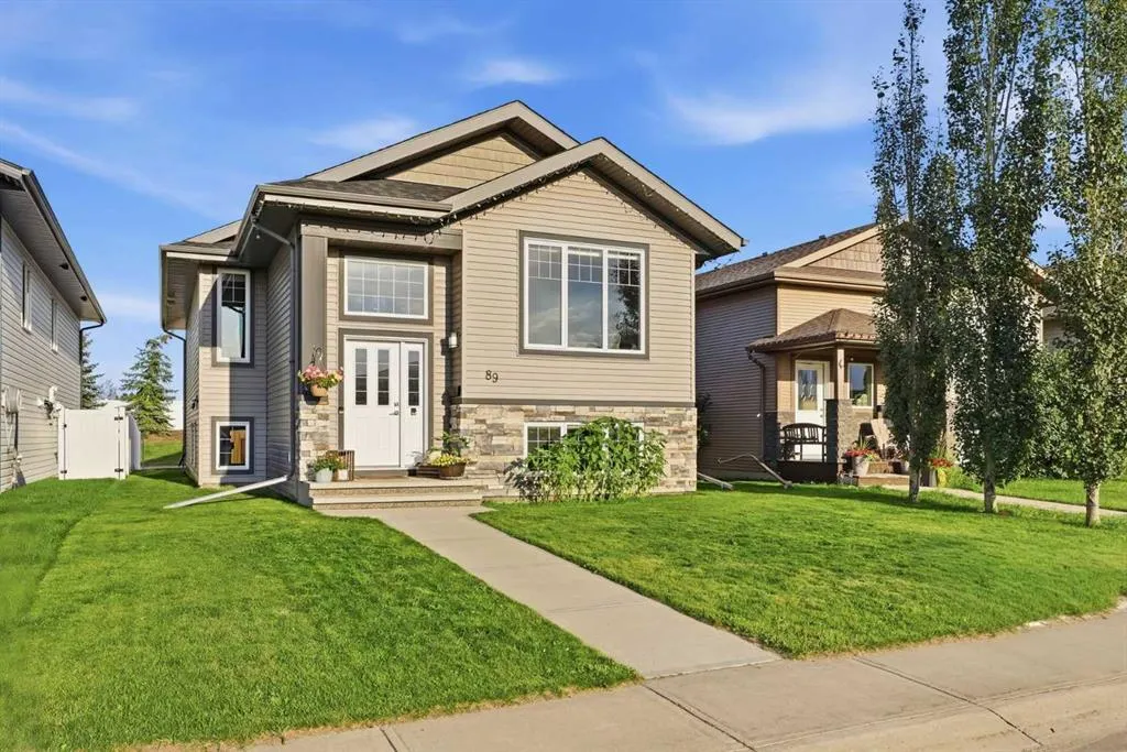 89 Aztec Crescent
