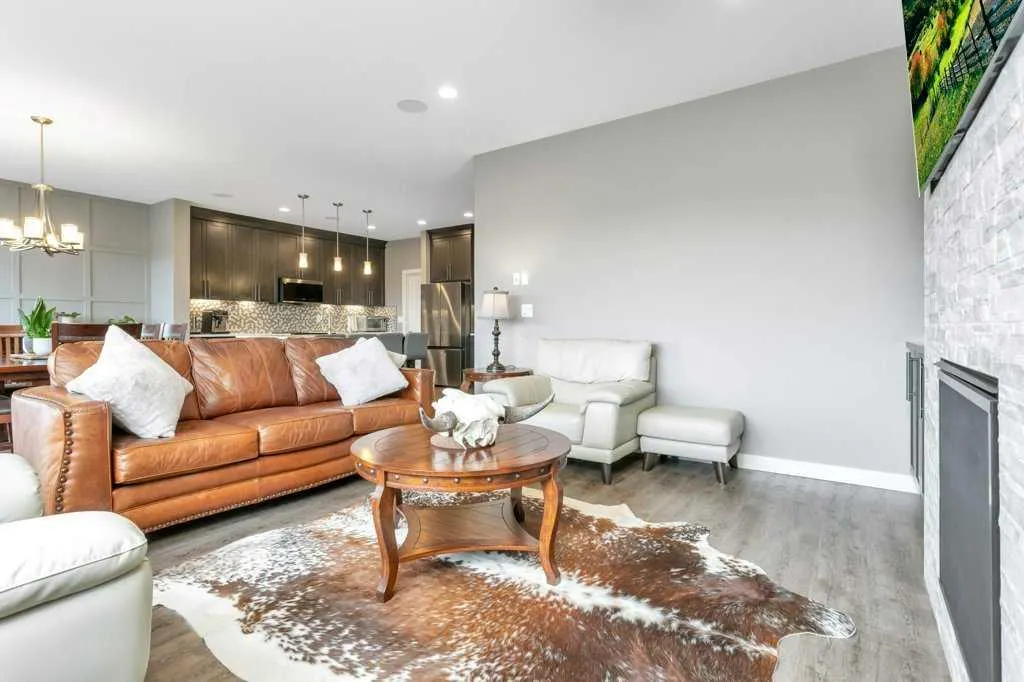 11 Bardwell Way