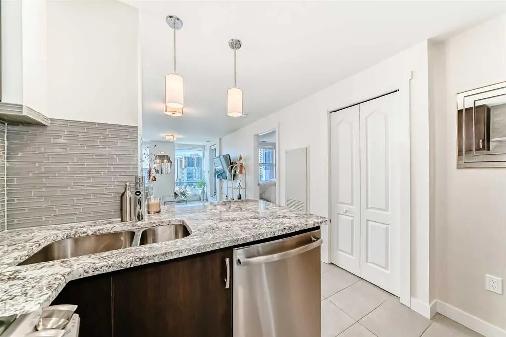303 13 Avenue SW #1410