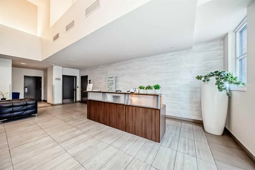 303 13 Avenue SW #1410