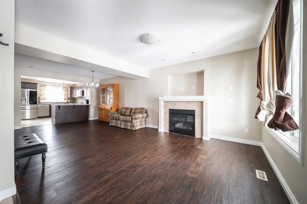 240 Comeau Crescent