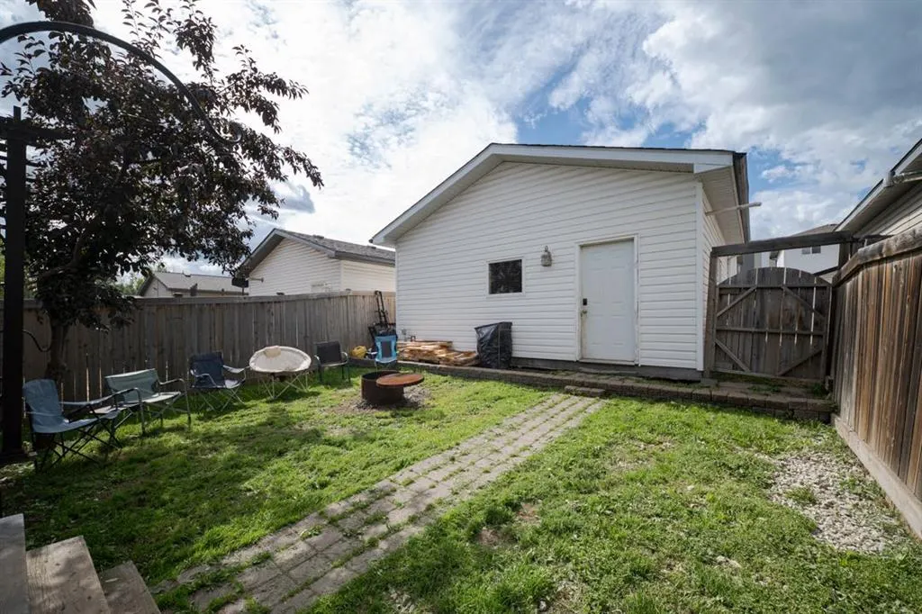 112 Sandstone Lane