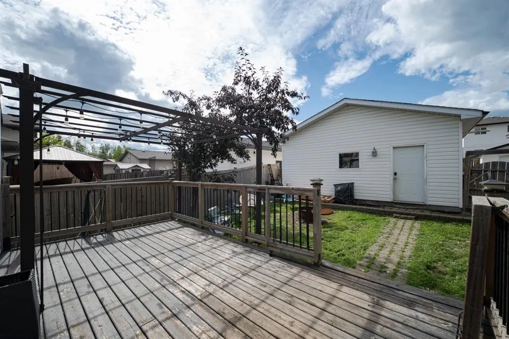 112 Sandstone Lane