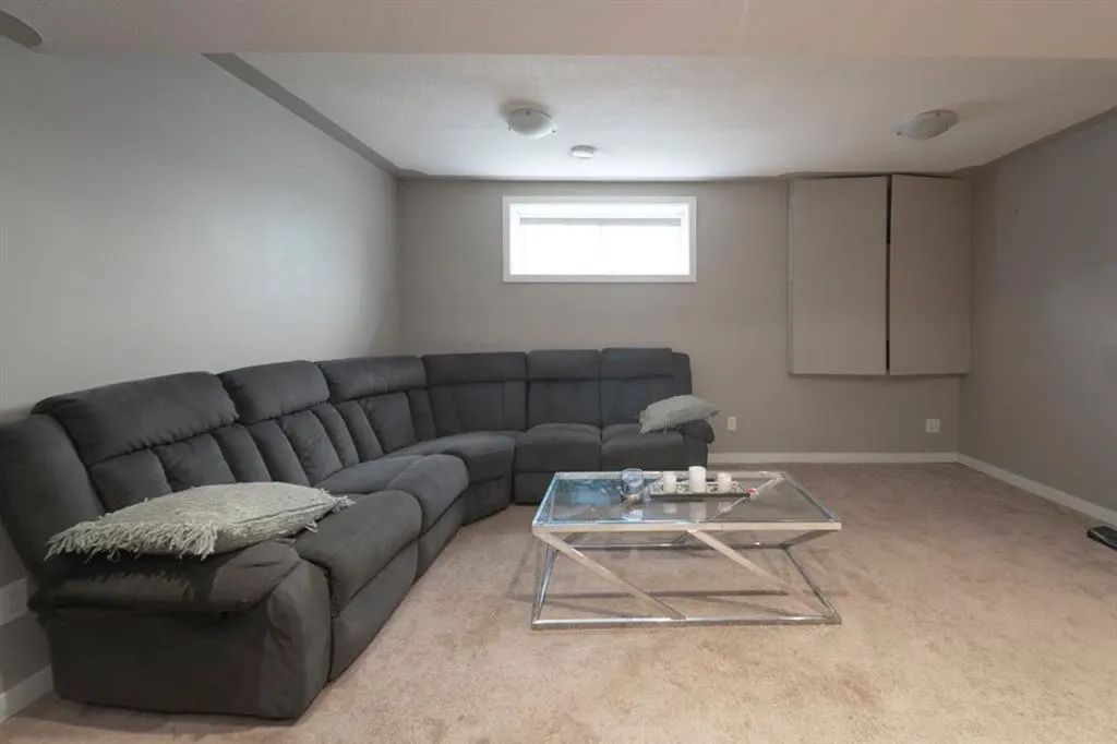 112 Sandstone Lane