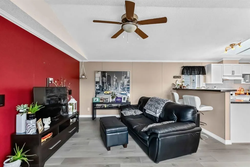 188 McKinlay Crescent