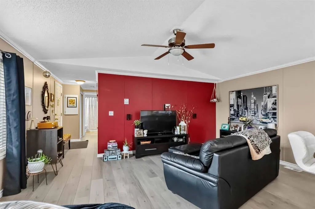 188 McKinlay Crescent