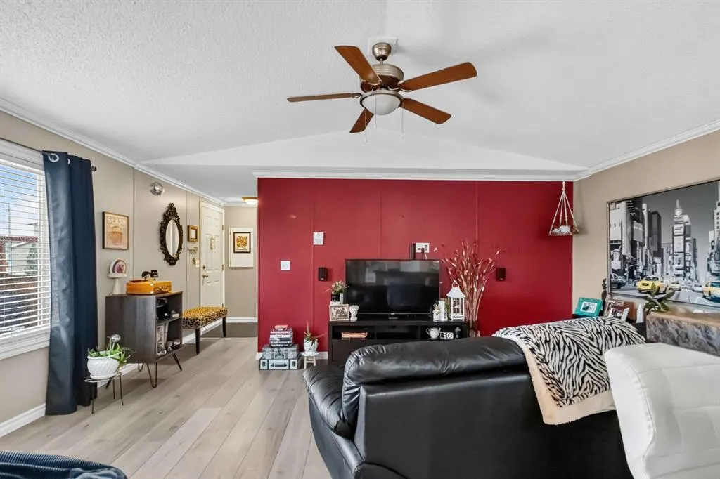 188 McKinlay Crescent