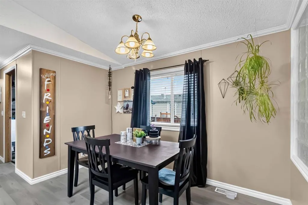 188 McKinlay Crescent
