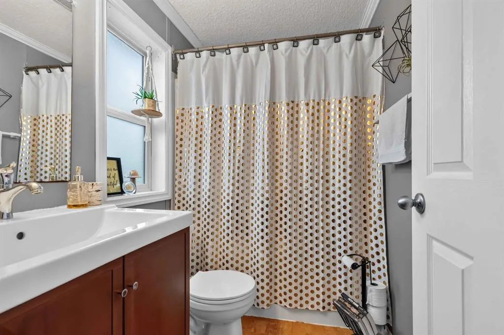 188 McKinlay Crescent