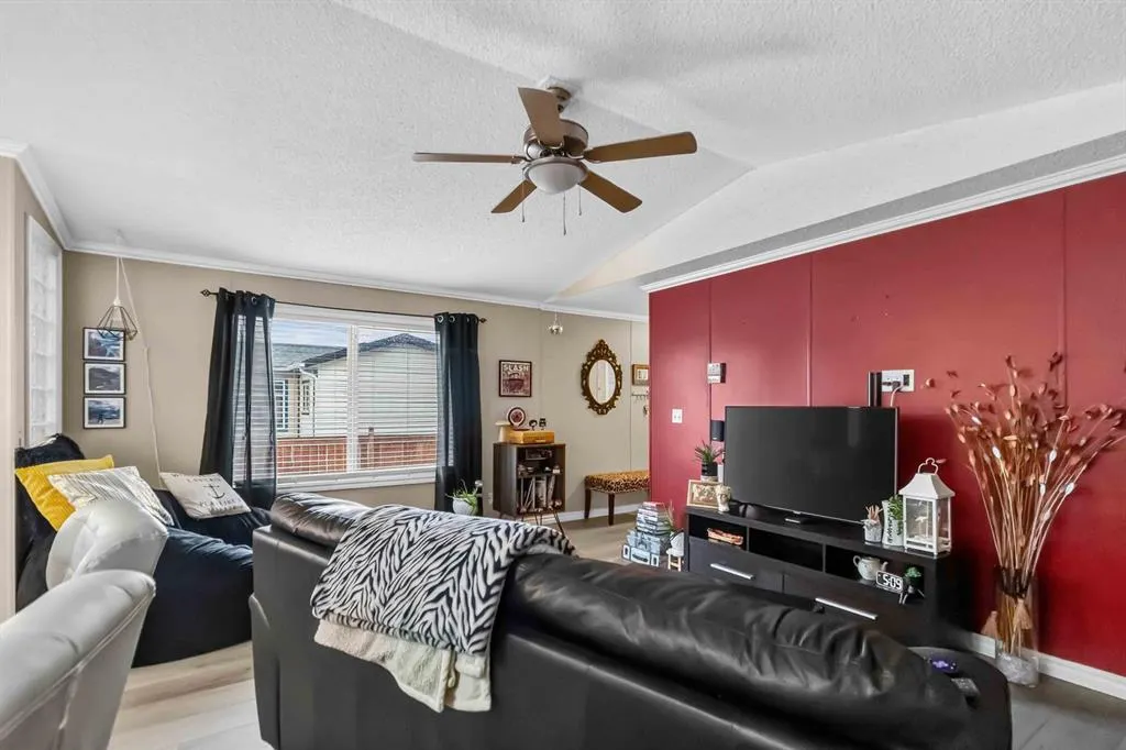 188 McKinlay Crescent