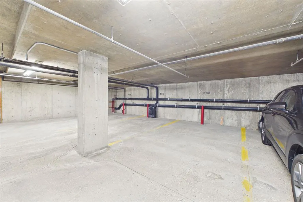 2134 Kensington Road NW #303