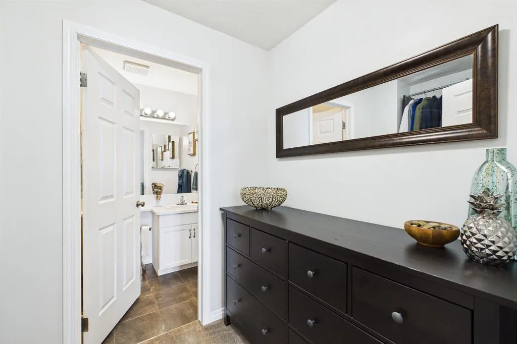 2134 Kensington Road NW #303