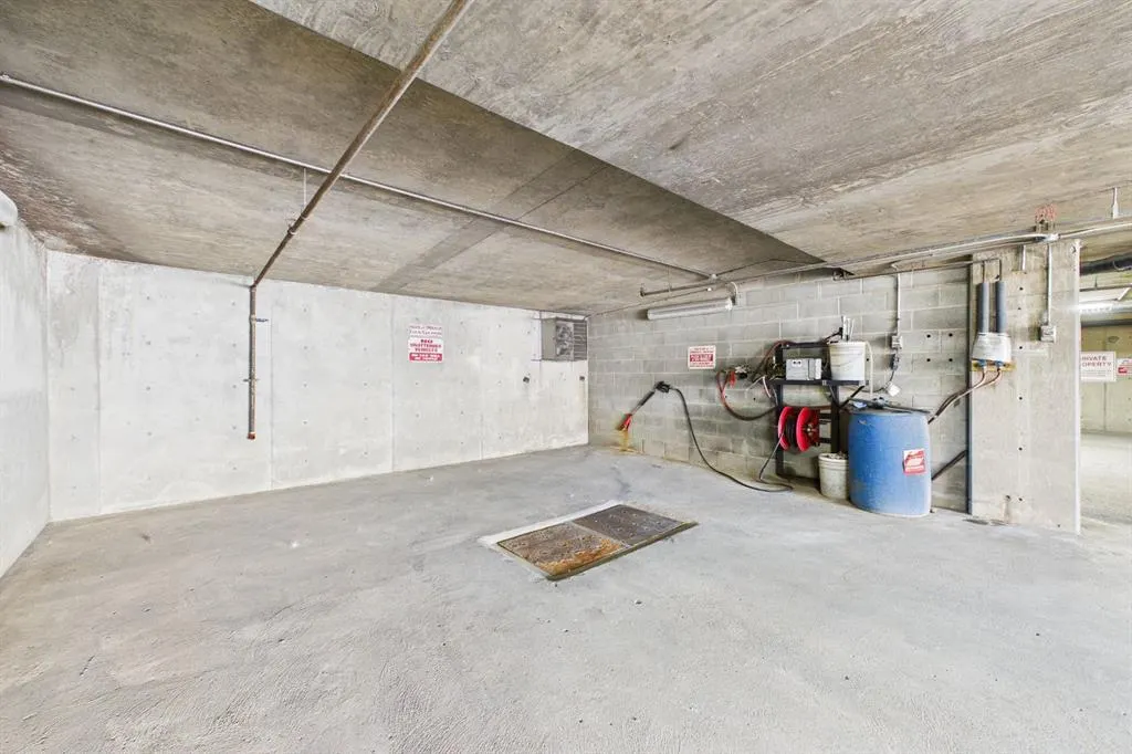 2134 Kensington Road NW #303