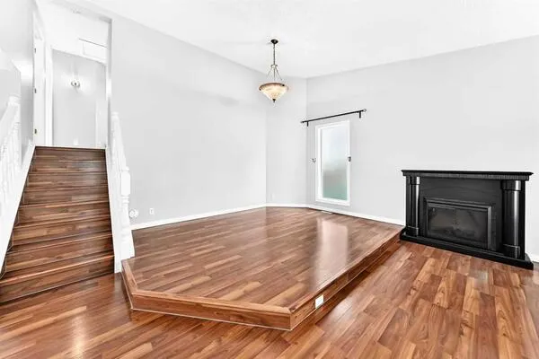 8 Hawkfield Crescent NW