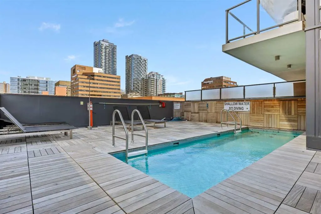 1010 6 Street SW #2702