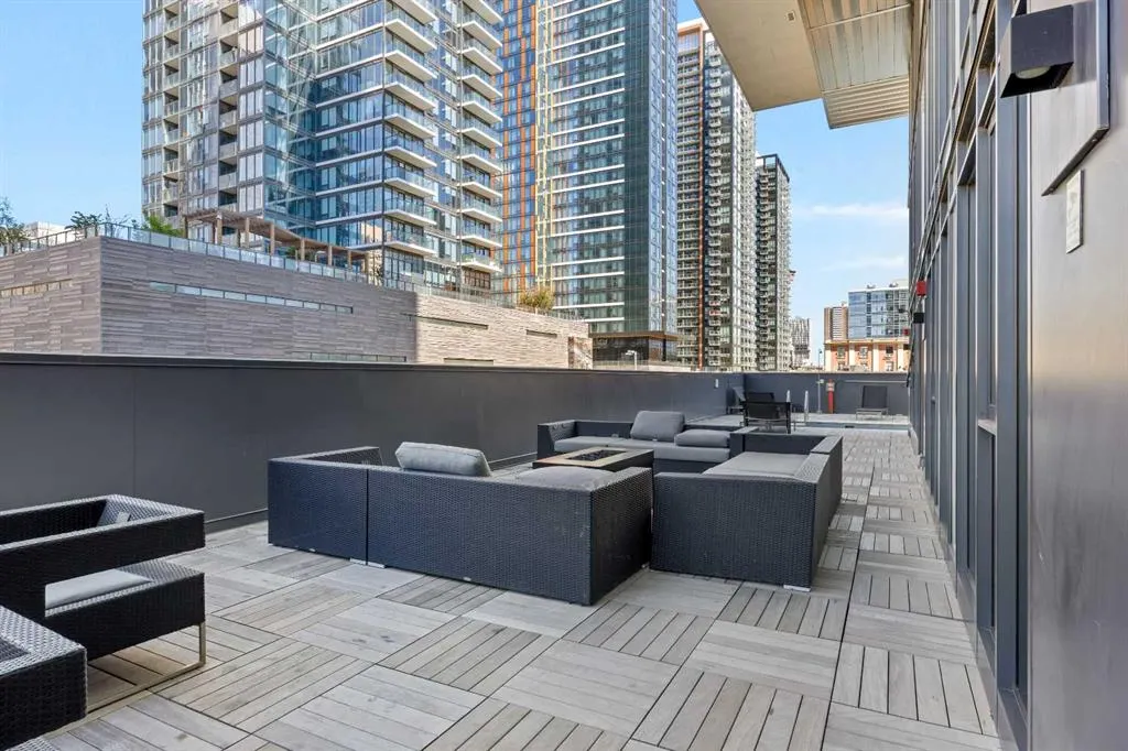 1010 6 Street SW #2702