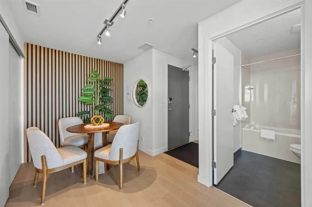 1010 6 Street SW #2702