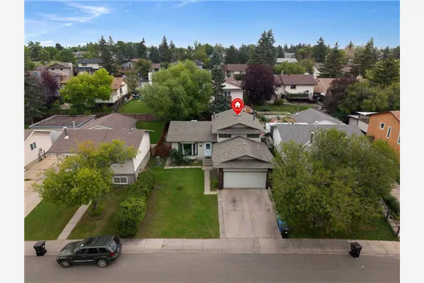 139 WHITLOCK Close NE
