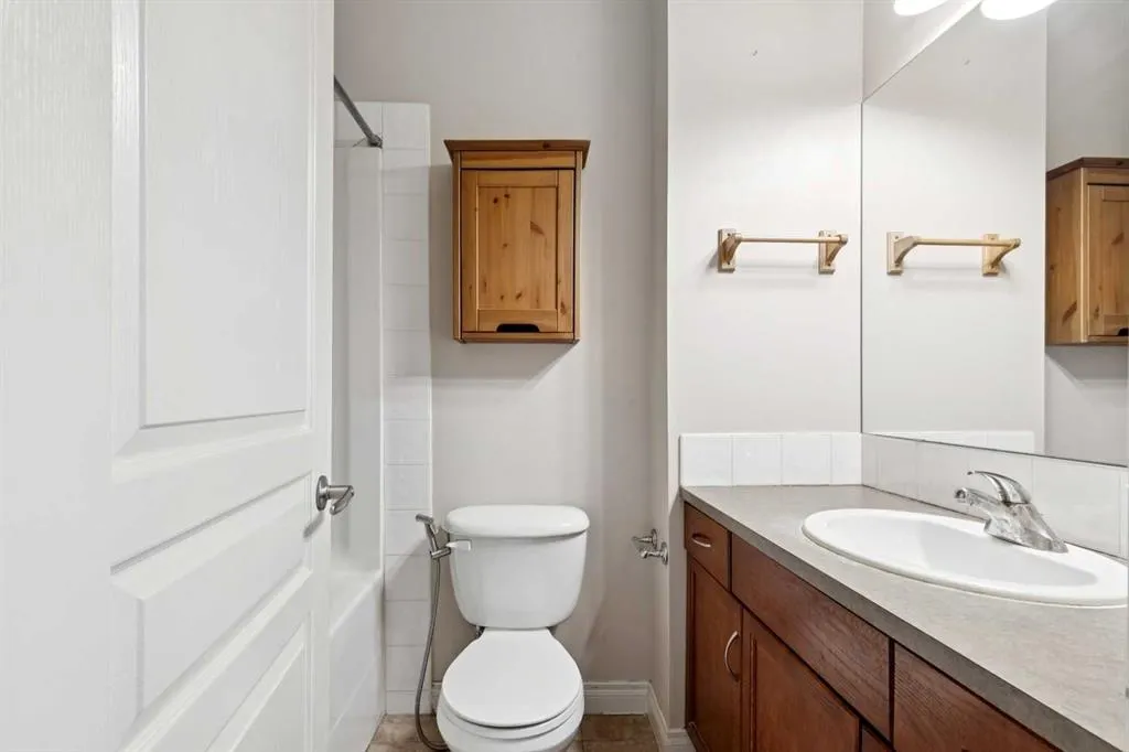 169 Rockyledge View NW #14