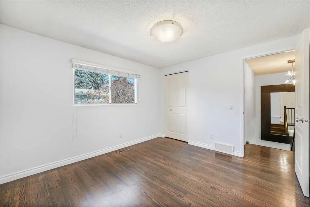 2815 Palliser Drive SW #6