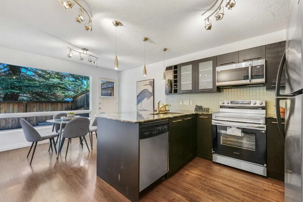 2815 Palliser Drive SW #6
