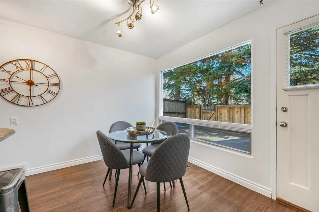 2815 Palliser Drive SW #6