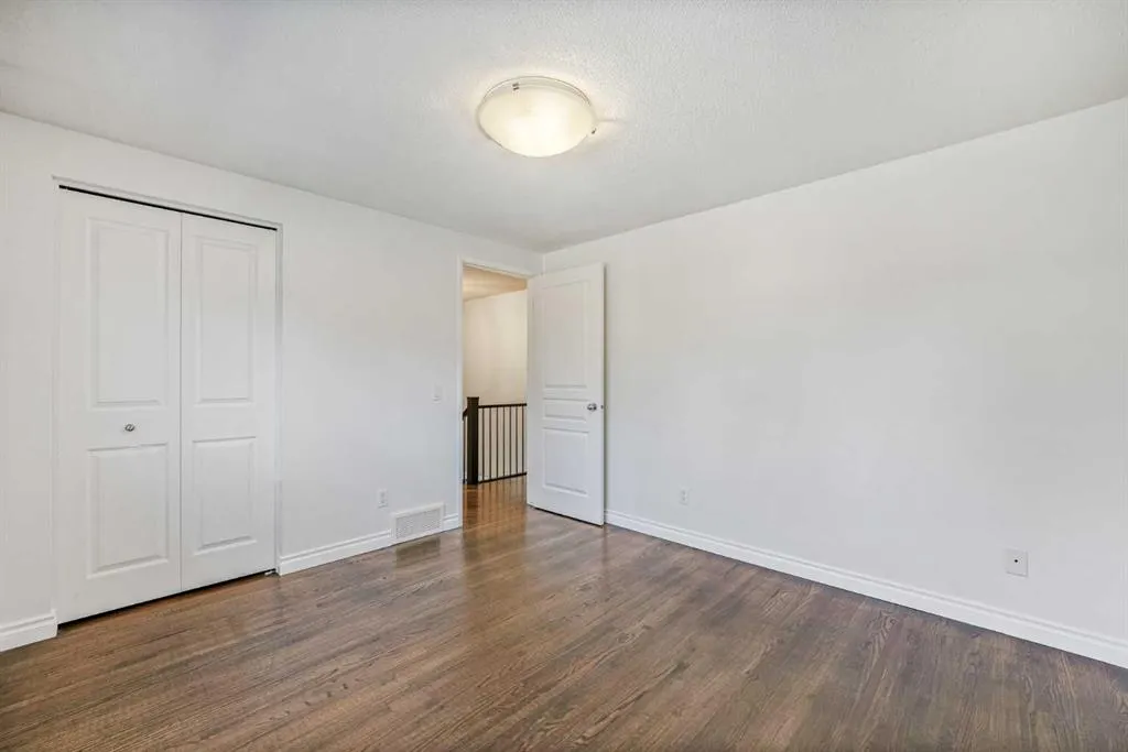 2815 Palliser Drive SW #6
